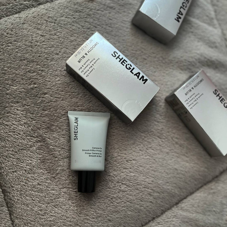 پرایمر نقرهای Smooth & blurاورجینال (30ml)